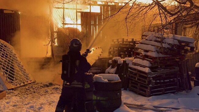 Тушение пожара на Комсомольской площади в Москве