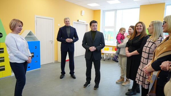 Губернатор Московской области Андрей Воробьев проверил готовность детского сада в Кубинке 