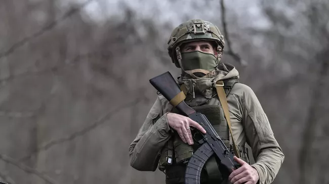 Военнослужащий