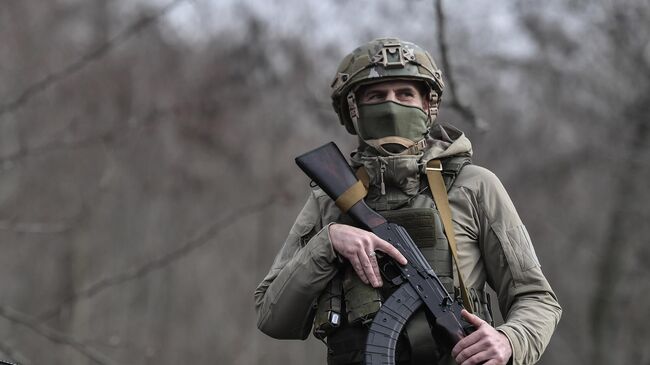 Военнослужащий добровольческого батальона имени Судоплатова в Запорожской области