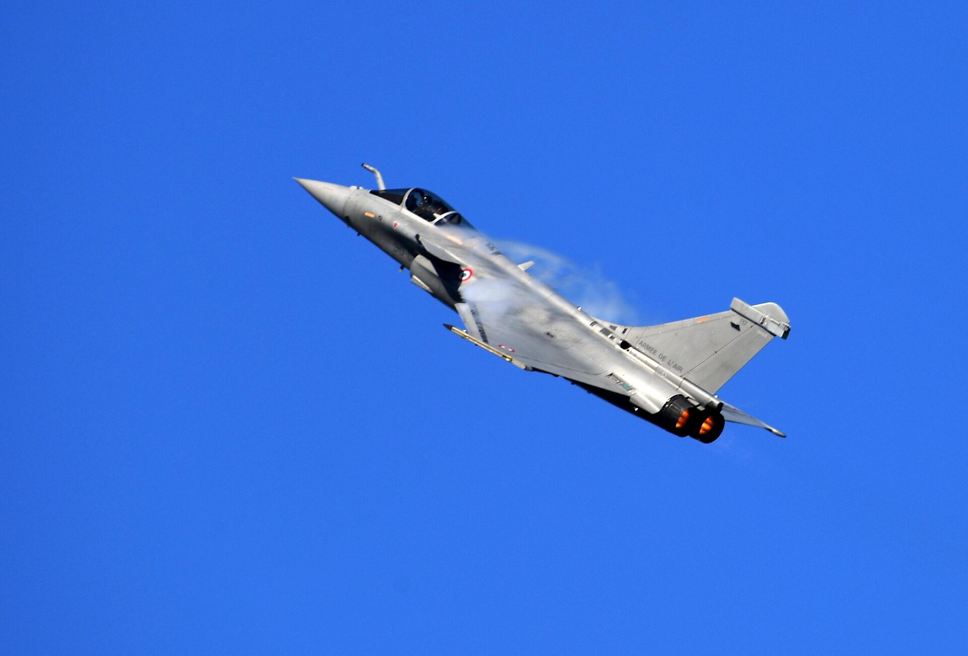 Французский многоцелевой истребитель четвертого поколения Rafale - РИА Новости, 1920, 06.11.2025