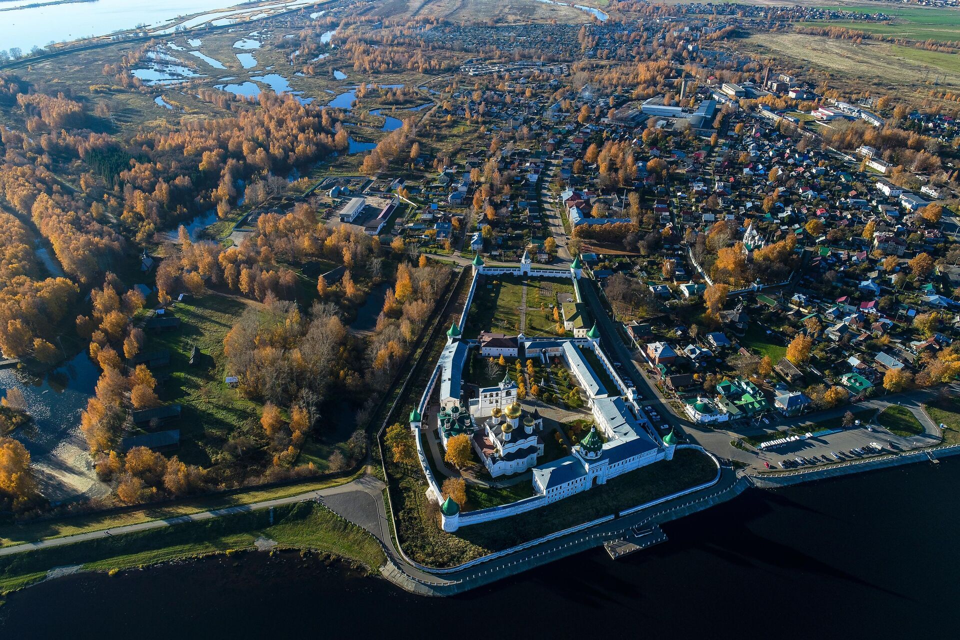 Свято-Троицкий Ипатьевский монастырь в Костроме - РИА Новости, 1920, 03.10.2023