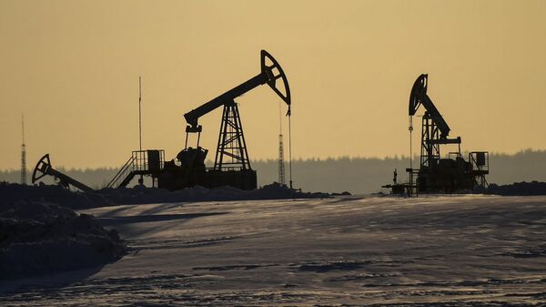 Нефтяные качалки в Альметьевском районе Республики Татарстан