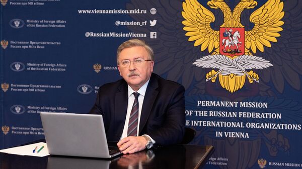 Постоянный представитель России в Вене Михаил Ульянов
