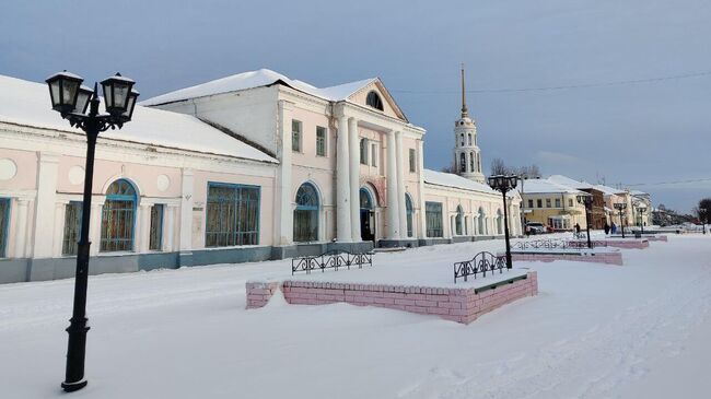 Шуя. Пешеходная улица Малахия Белова. Здание Гостиного двора