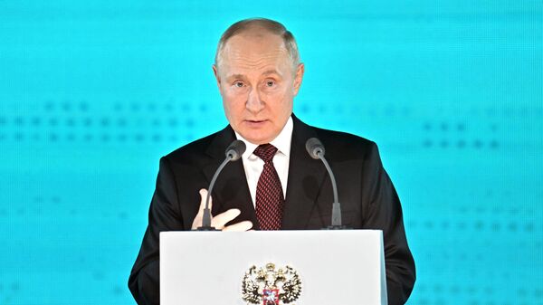 Президент РФ В. Путин принял участие в мероприятиях, посвященных 15-летию корпорации Ростех
