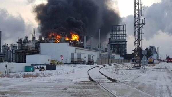 Пожар на предприятии нефтепереработки в Ангарске