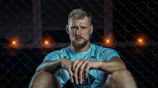 Александр Волков