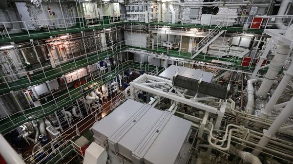 Оборудование в одном из помещений атомного ледокола класса ЛК-60Я (проект 22220) Урал