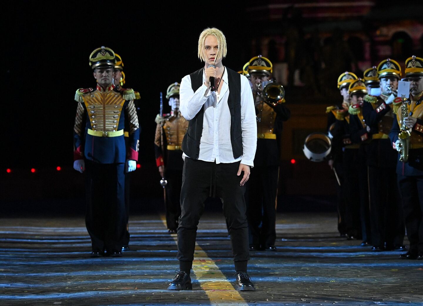 Певец SHAMAN Певец SHAMAN