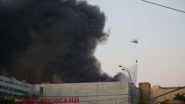 Пожар на территории Микояновского комбината в Москве