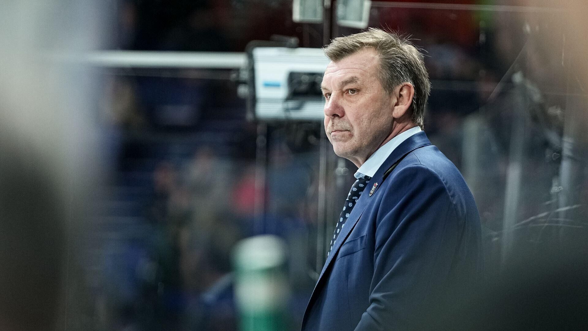 Знарок вошел в тренерский штаб 