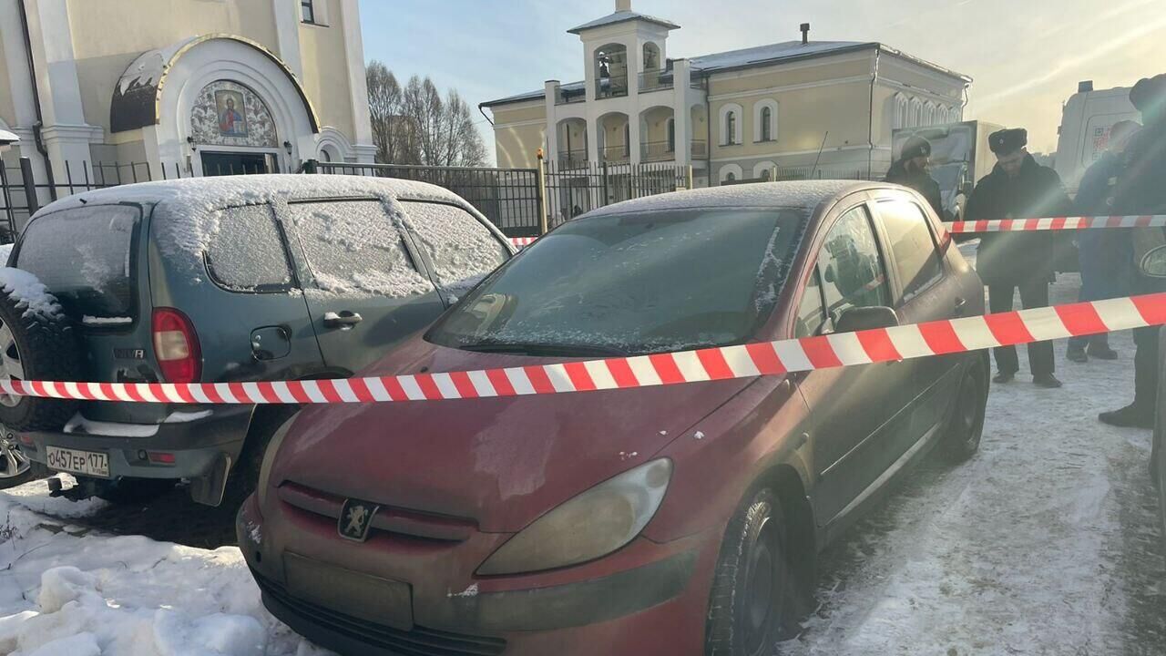 Оперативные службы на месте ЧП на парковке в районе Вешняки на востоке Москвы - РИА Новости, 1920, 05.12.2022