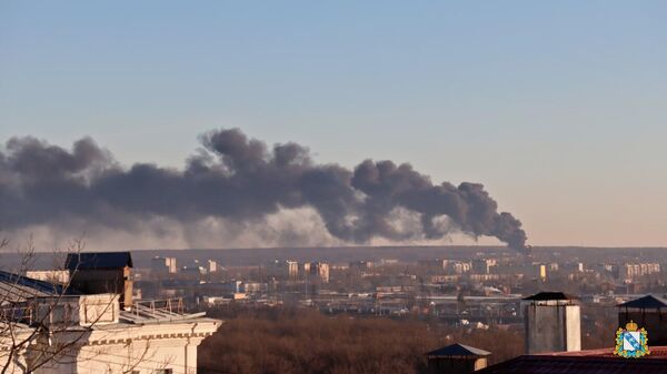 Нефтенакопитель загорелся в районе курского аэродрома в результате атаки беспилотника