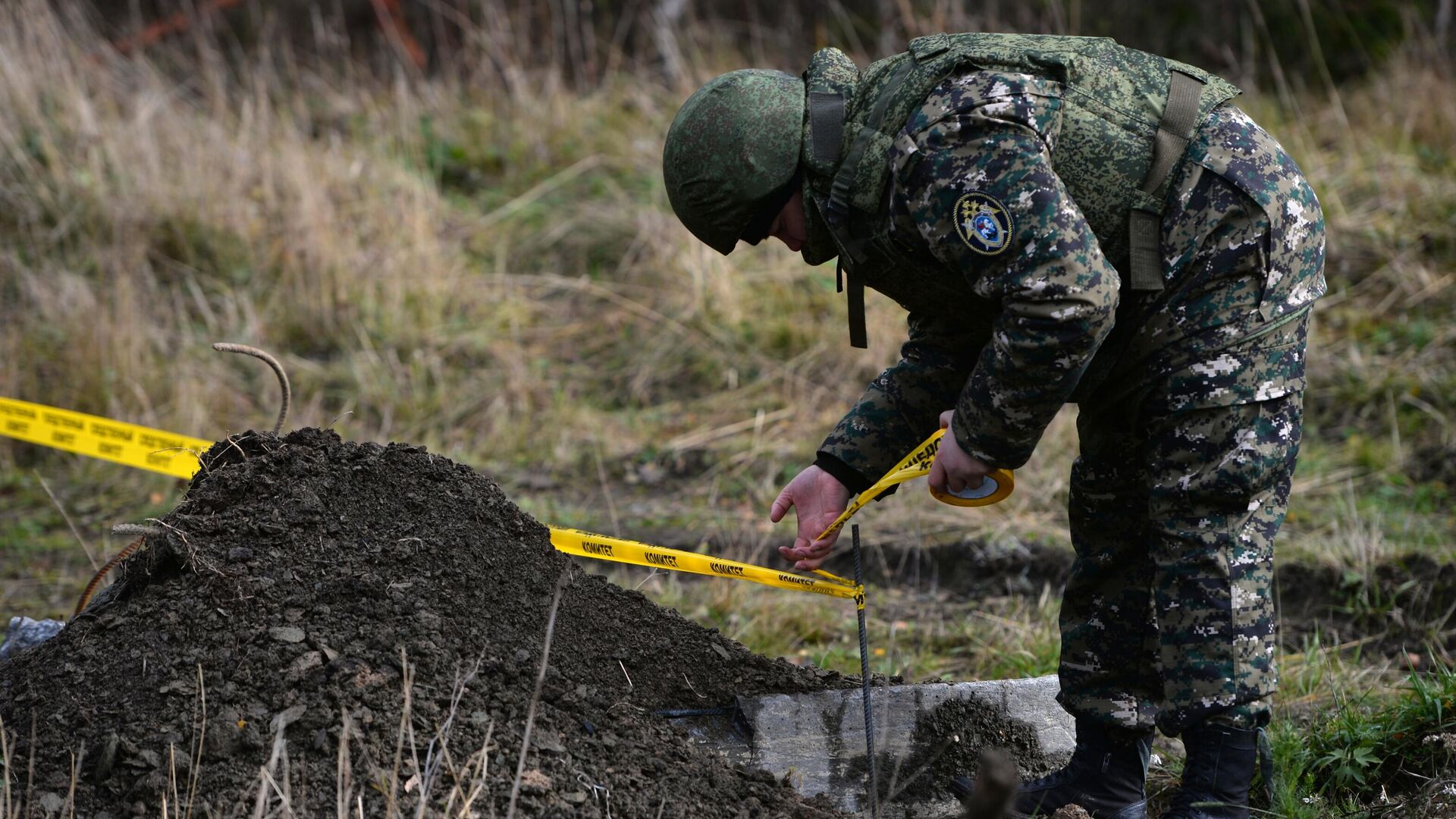 Сотрудник криминалистического подразделения Следственного комитета - РИА Новости, 1920, 05.04.2024