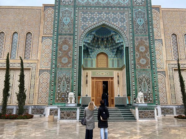 Историко-этнографический парк Вечный город, туристы Историко-этнографический парк Вечный город, туристы