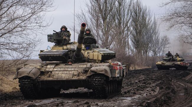 Танк Т-72 в Донецкой области