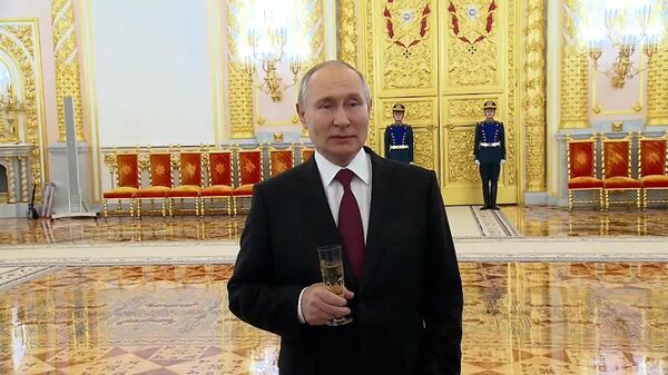 Путин: Все бредни информационного противостояния должны остаться в стороне
