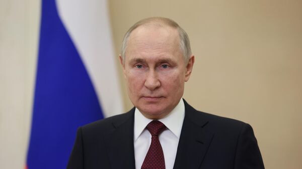 Президент РФ Владимир Путин во время видеообращения к участникам встречи глав оборонных ведомств государств - членов ШОС и СНГ