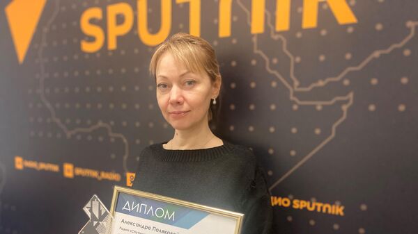 Награждение специального проекта  Будем жить продюсера радио Sputnik Александры Поляковой 