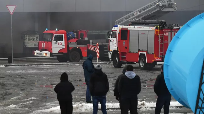 Пожар в ТЦ Стройпарк в Балашихе 