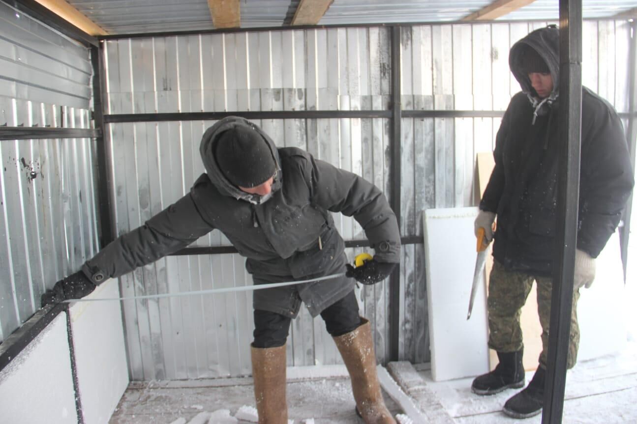 Волонетры на свои средства наняли рабочих Волонетры на свои средства наняли рабочих - РИА Новости, 1920, 12.12.2022