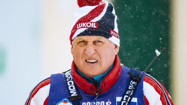 Тренер сборной России по лыжному спорту Юрий Бородавко на III этапе Кубка России по лыжным гонкам в Хакасии.