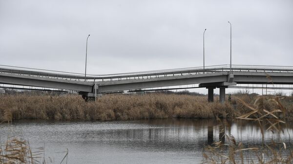 Подорванный мост в Запорожской области. Архивное фото