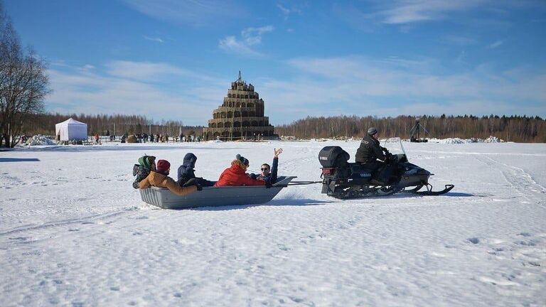 Дома в парке Никола-Ленивец