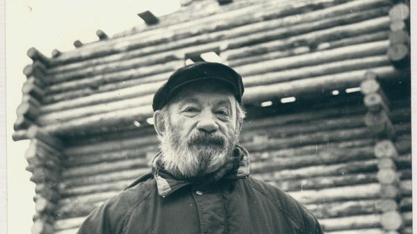 А.В. Ополовников в Салехарде. Фото 1993 года