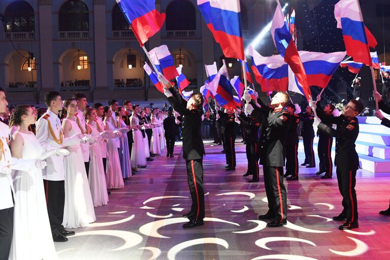 VII Международный благотворительный кадетский бал в Гостином дворе в Москве VII Международный благотворительный кадетский бал в Гостином дворе в Москве