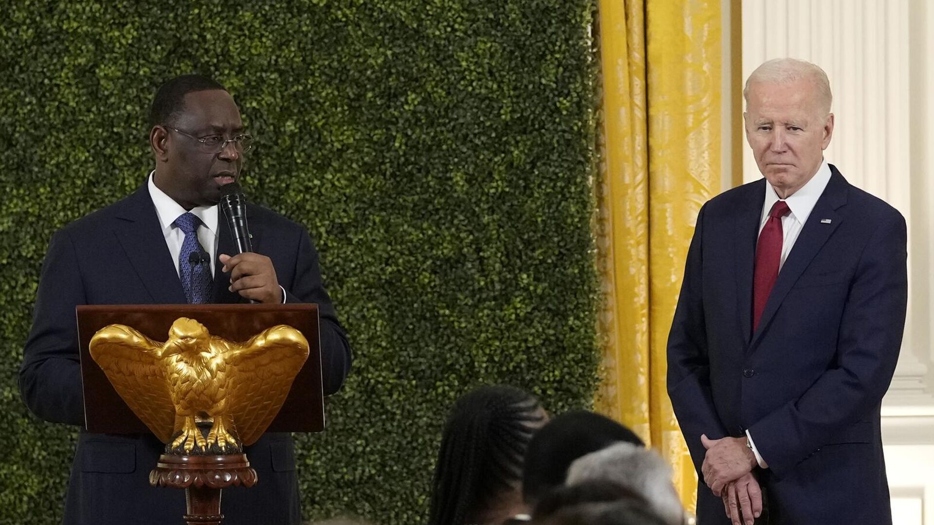 Президент Америки Джо Байден и президент Сенегала Маки Салла во время приема в Белом доме в рамках саммита лидеров США и Африки - РИА Новости, 1920, 15.12.2022