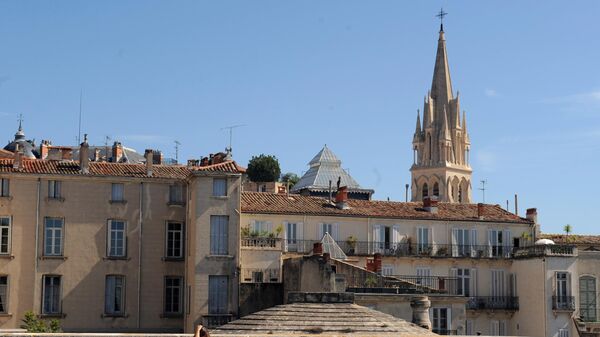 Вид на церковь Святой Анны в городе Монпелье во Франции.