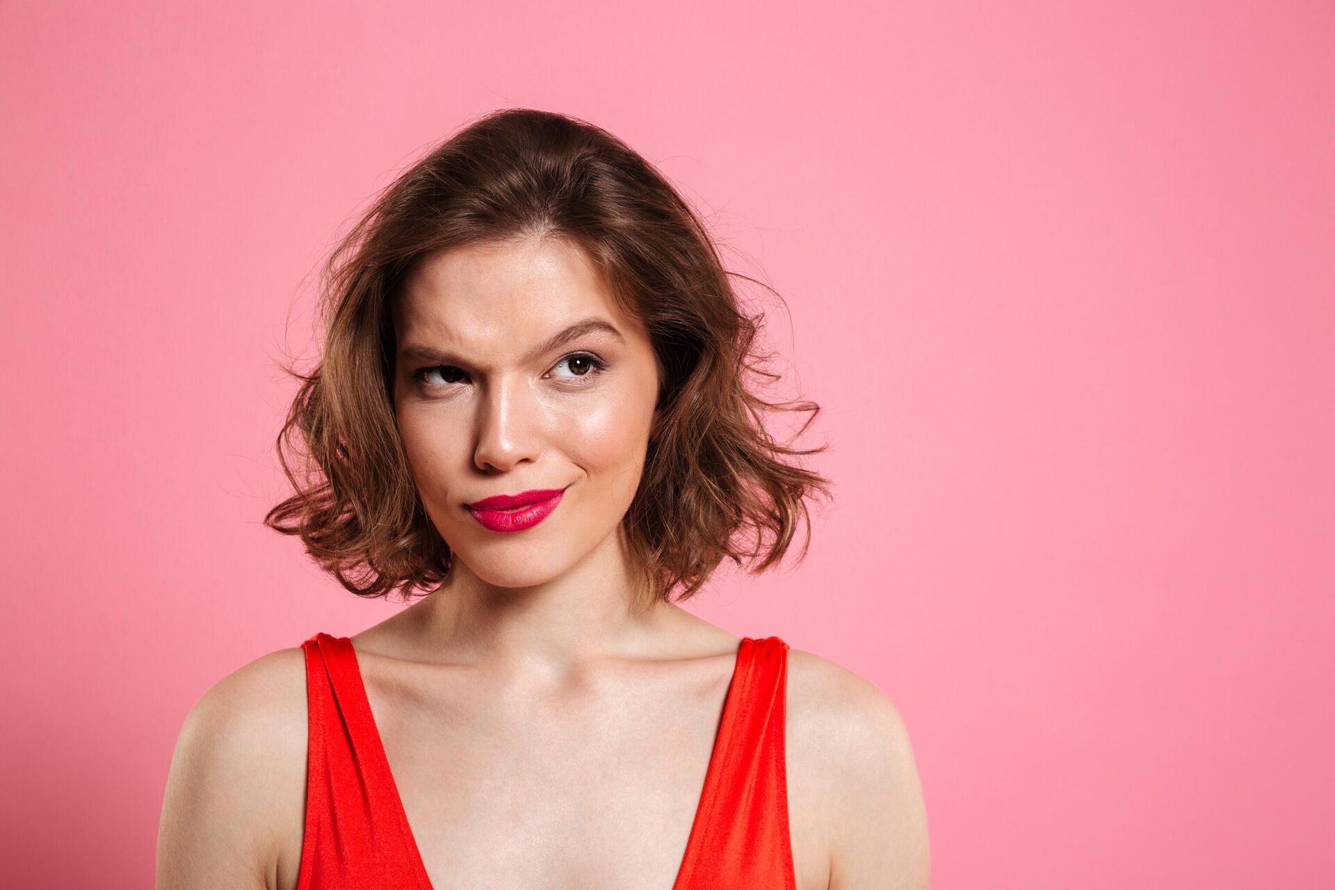 Хитрая девушка - РИА Новости, 1920, 22.12.2025