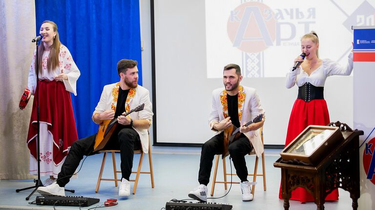 Коллектив Народный драйв