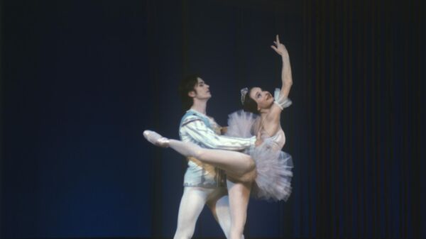 Сцена из балета композитора Петра Ильича Чайковского Спящая красавица 