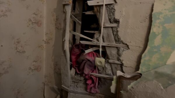 Кадры поврежденных квартир в результате обстрела Донецка со стороны ВСУ