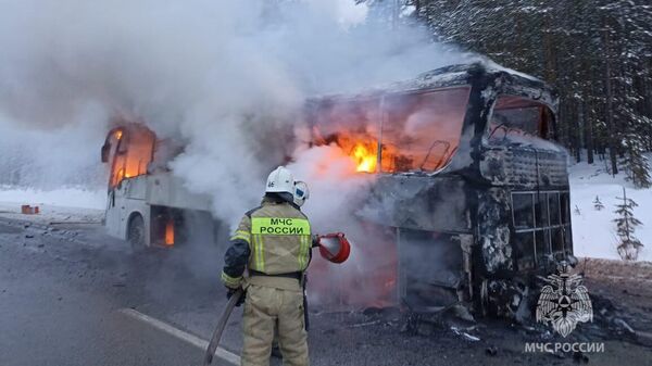 Возгорание автобуса на трассе Екатеринбург-Североуральск