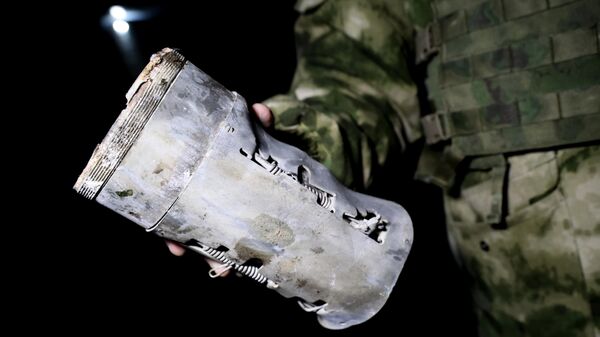 Фрагмент снаряда РСЗО, найденный после обстрела ВСУ Калининского района Донецка