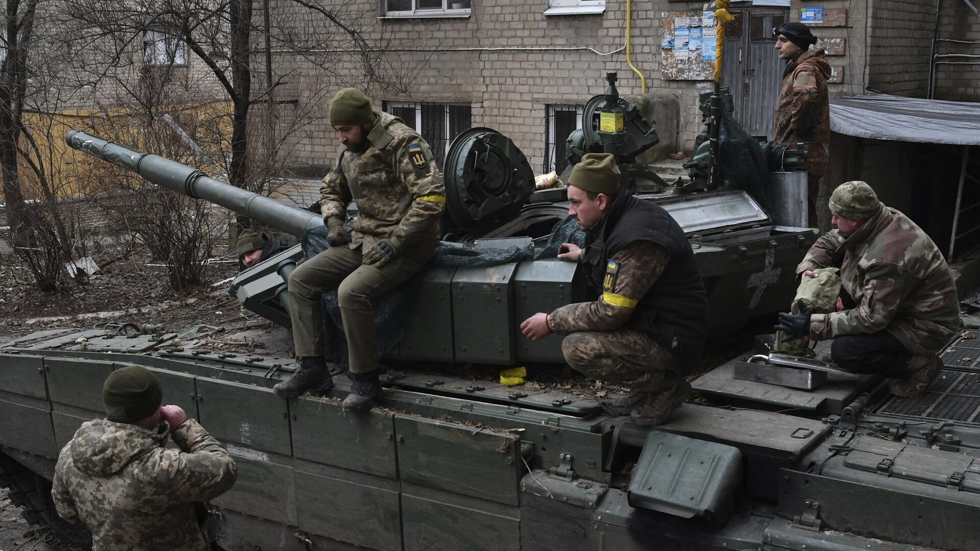 Украинские военные в Артемовске (украинское название — Бахмут) - РИА Новости, 1920, 20.12.2022