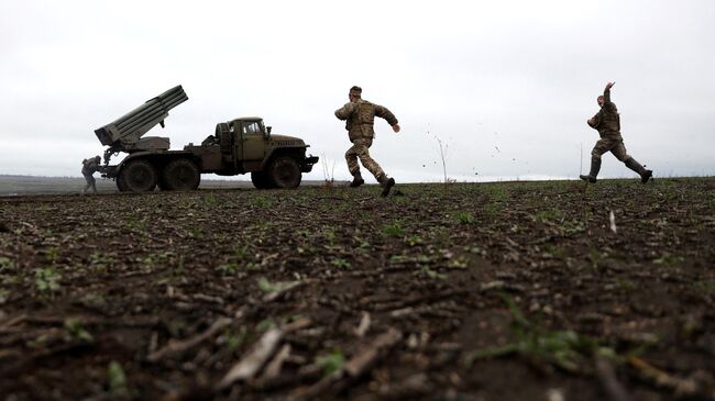 Украинские военные недалеко от Артемовска