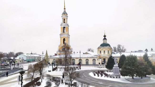 Вид из окна коммунальной кухни на Старую Коломну