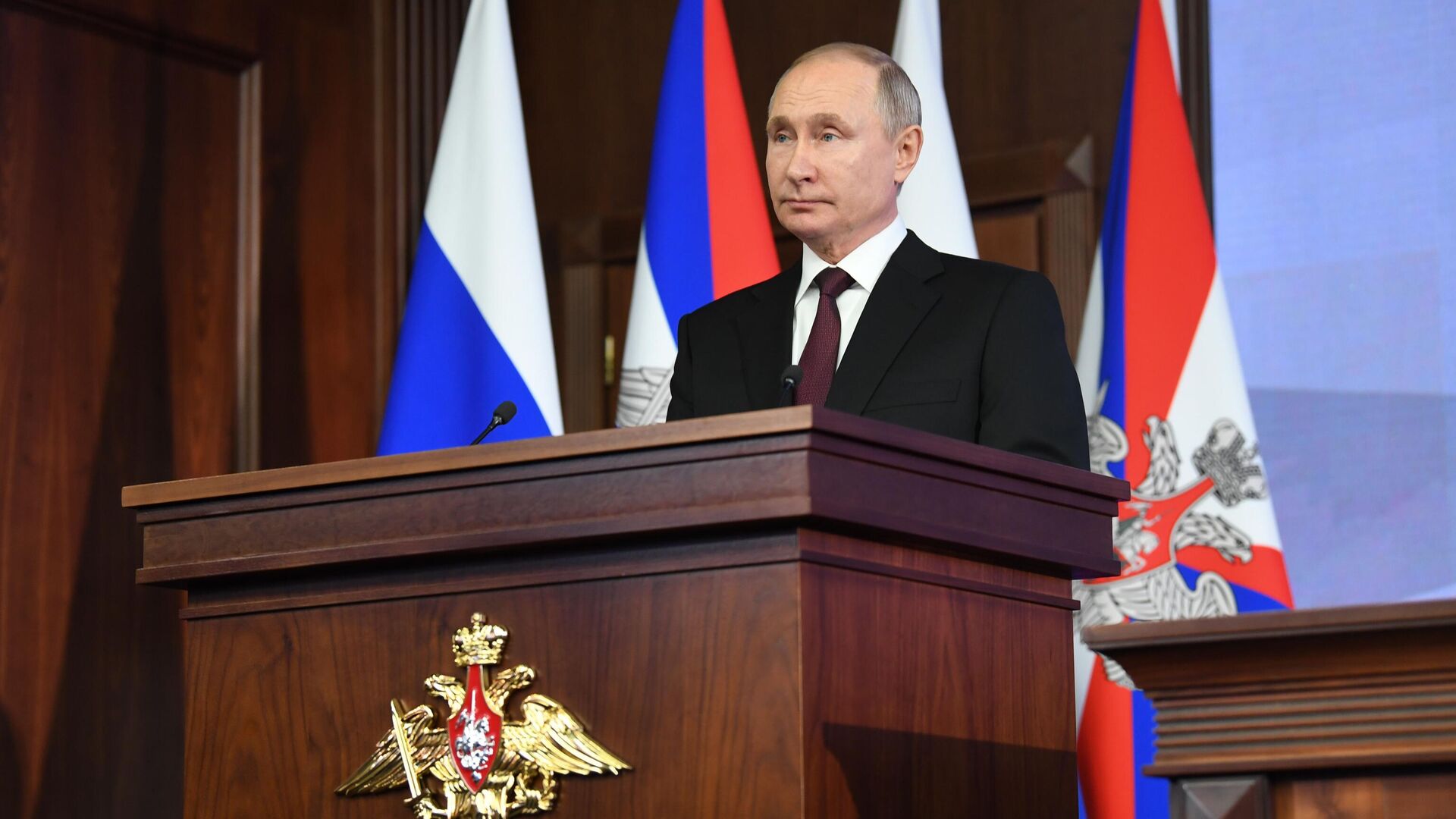 Президент России Владимир Путин выступает на расширенном заседании коллегии министерства обороны РФ - РИА Новости, 1920, 19.12.2023