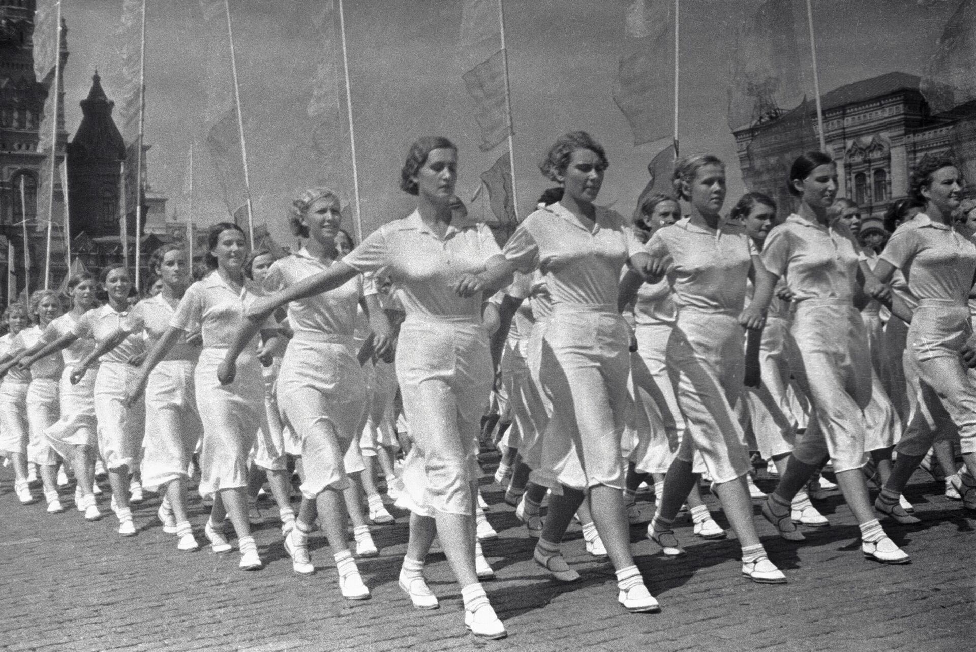 Парад физкультурников 1936 Сталин