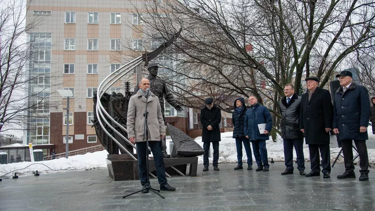 Открытие памятника работникам энергетической отрасли в Москве Открытие памятника работникам энергетической отрасли в Москве
