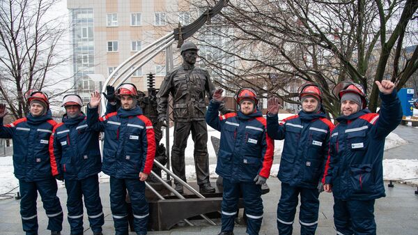 Открытие памятника работникам энергетической отрасли в Москве