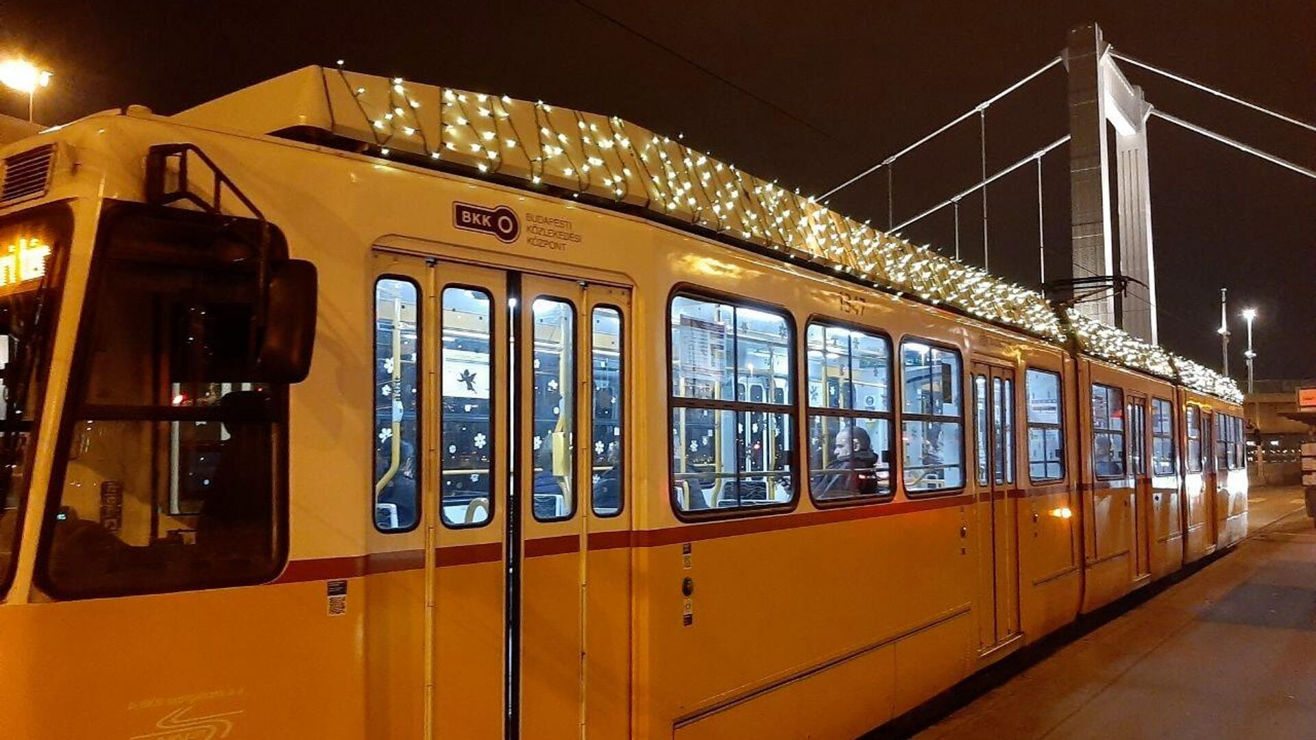 Рождественский трамвай в Будапеште, Венгрия - РИА Новости, 1920, 22.12.2022