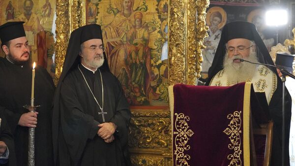 Митрополит Пафосский Георгий выступает с посланием после избрания новым архиепископом Новой Юстианианы и всего Кипра 