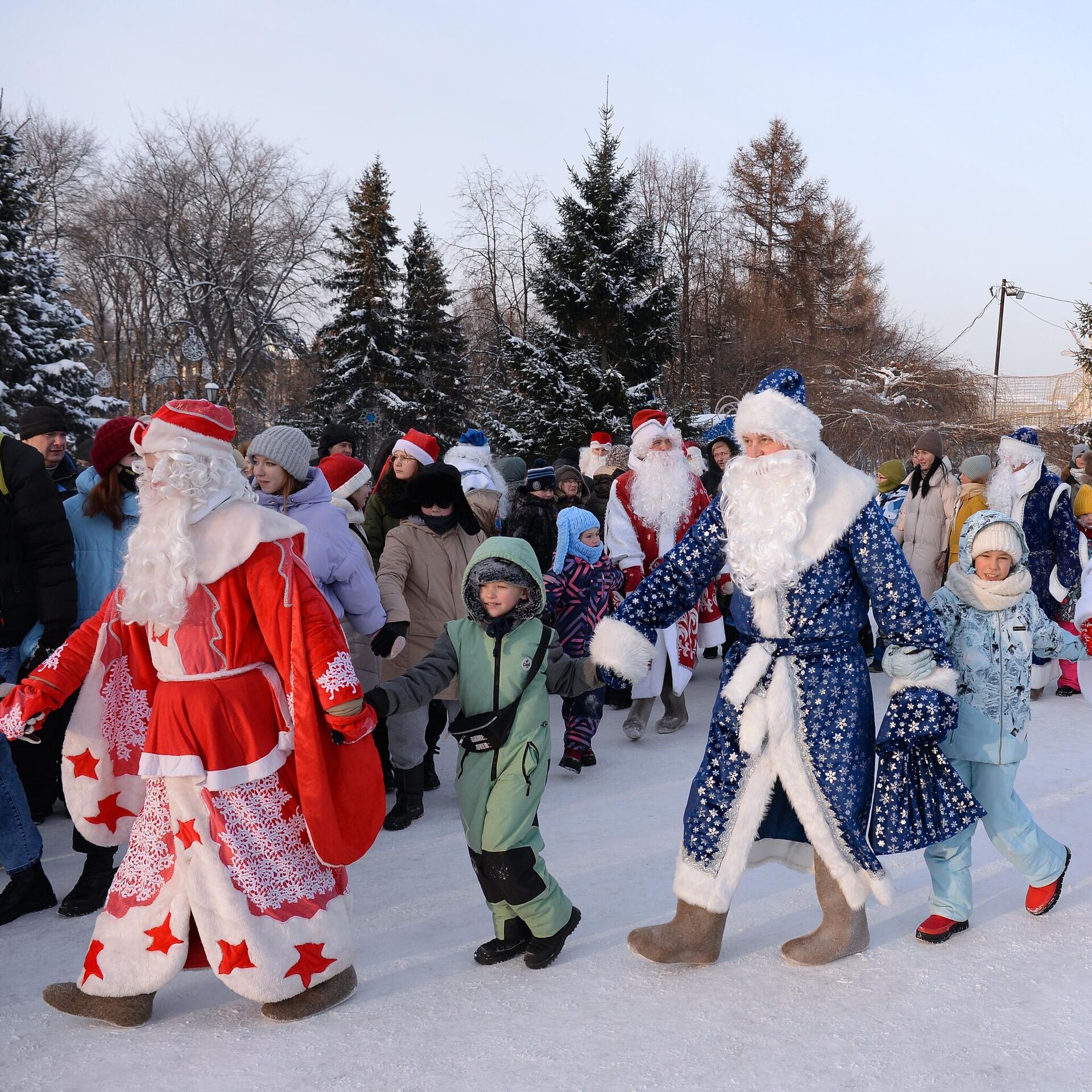 Дед Мороз и другие новогодние персонажи в мире - РИА Новости, 01.01.2023