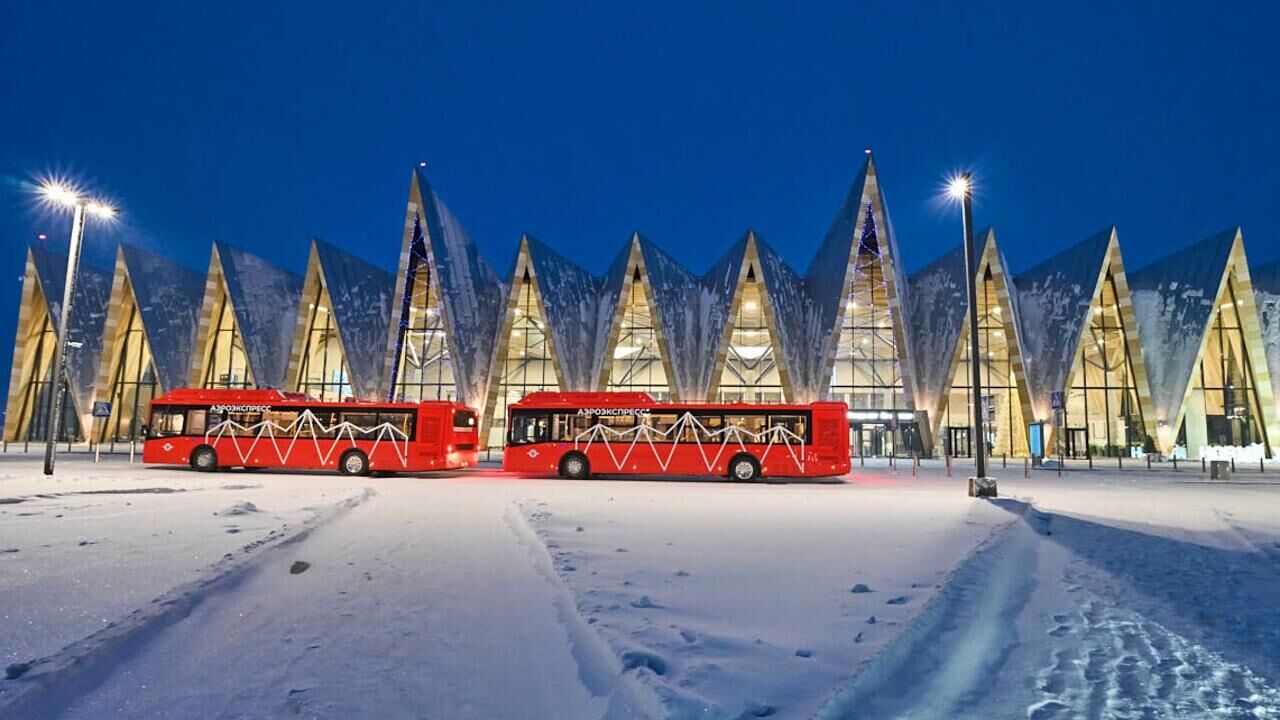 В аэропорту Нового Уренгоя открыли терминал в виде чума - РИА Новости,  26.12.2022